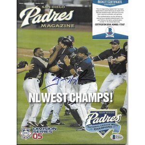 Trevor Hoffman Signed S.D. Padres Magazine 2005 Playoffs Beckett BAS Autographed